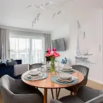 The Soaring Seagulls Apartment With Parking